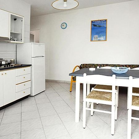 Apartment In Rosolina Mare With A Shared Pool Buitenkant foto